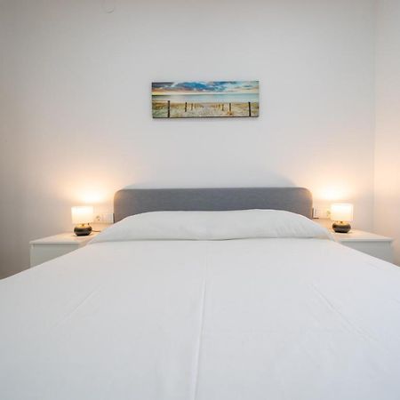 OS HomeHolidaysRentals Chiara - Costa Brava Blanes Exterior foto